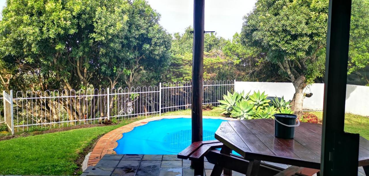Cove View B&B 东伦敦 外观 照片